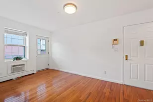 35-06 Leavitt St, Flushing, NY 11354 - Photo 7