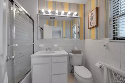 1195 E Broadway #L23, Hewlett, NY 11557 - Photo 9
