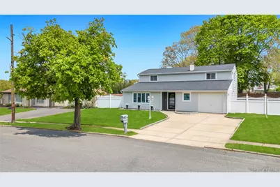 55 Starfire Drive, Centereach, NY 11720 - Photo 33