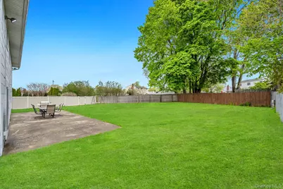 55 Starfire Drive, Centereach, NY 11720 - Photo 31
