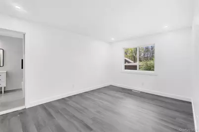 18 Halley Drive, Pomona, NY 10970 - Photo 33
