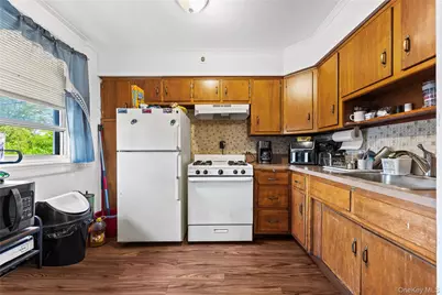 847 Castle Hill Avenue, Bronx, NY 10473 - Photo 19