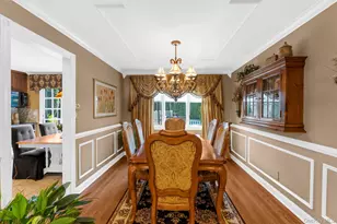 14 Jane Dr, Old Bethpage, NY 11804 - Photo 9