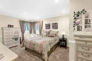 14 Jane Dr, Old Bethpage, NY 11804 - Photo 15