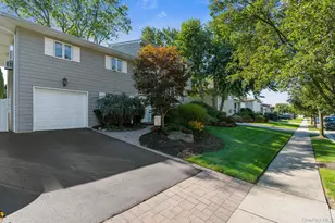 14 Jane Dr, Old Bethpage, NY 11804 - Photo 3
