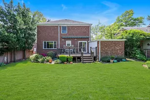 11 Garden Dr, Lynbrook, NY 11563 - Photo 17