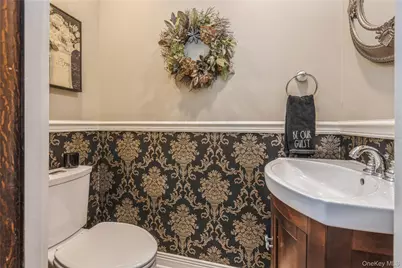 110 Red Spring Lane, Glen Cove, NY 11542 - Photo 27