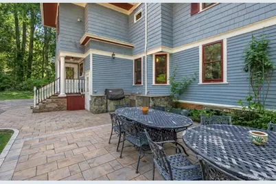 110 Red Spring Lane, Glen Cove, NY 11542 - Photo 39