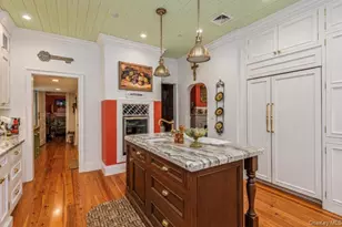 110 Red Spring Ln, Glen Cove, NY 11542 - Photo 23