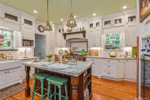 110 Red Spring Ln, Glen Cove, NY 11542 - Photo 21