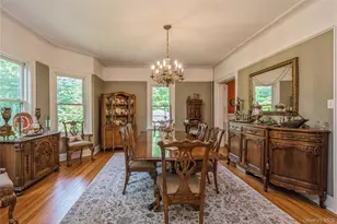 110 Red Spring Ln, Glen Cove, NY 11542 - Photo 17