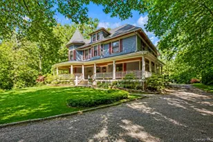 110 Red Spring Ln, Glen Cove, NY 11542 - Photo 3