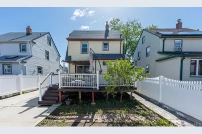 89-67 218th Place, Queens Village, NY 11427 - Photo 17