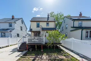89-67 218th Pl, Queens Village, NY 11427 - Photo 17