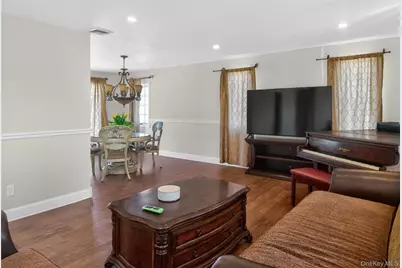 101 Jetmore Place, Massapequa, NY 11758 - Photo 5