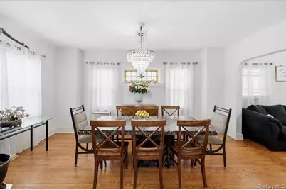 9219 218th Street, Queens Village, NY 11428 - Photo 7