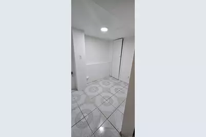 9219 218th Street, Queens Village, NY 11428 - Photo 31