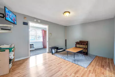 20 Ronald Place, Roosevelt, NY 11575 - Photo 5