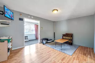 20 Ronald Pl, Roosevelt, NY 11575 - Photo 5