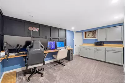 204 Violet Street, Massapequa Park, NY 11762 - Photo 25