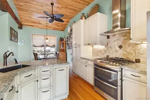 11 Harvest Ln, West Islip, NY 11795 - Photo 5