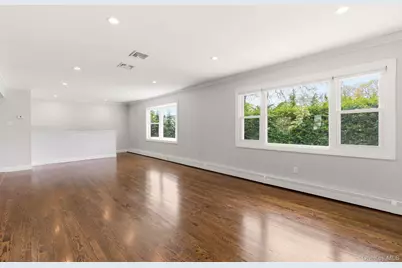 22 Wiggins Street, Ronkonkoma, NY 11779 - Photo 5