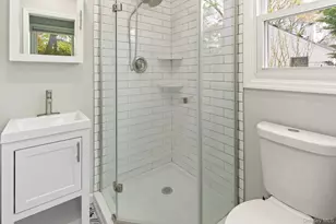 22 Wiggins St, Ronkonkoma, NY 11779 - Photo 21