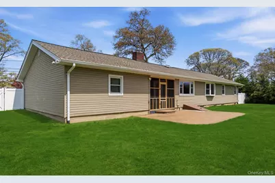 22 Wiggins Street, Ronkonkoma, NY 11779 - Photo 27