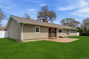 22 Wiggins St, Ronkonkoma, NY 11779 - Photo 27