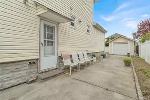 54 Perkins Ave, Oceanside, NY 11572 - Photo 23