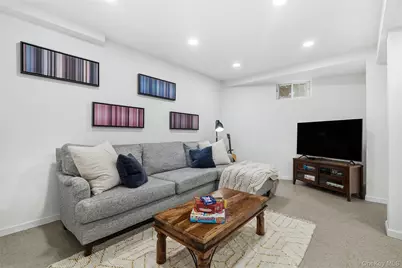 189 Lawn Terrace, Mamaroneck, NY 10543 - Photo 25