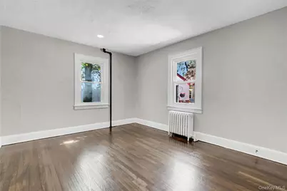 84 Wellington Street, Hempstead, NY 11550 - Photo 15