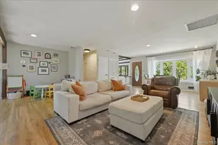 9 Copperbeech Rd, Saint James, NY 11780 - Photo 5