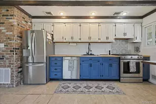 9 Copperbeech Rd, Saint James, NY 11780 - Photo 13