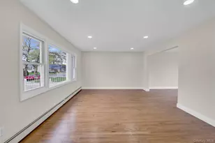 102 Hausch Blvd, Roosevelt, NY 11575 - Photo 5