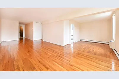 25 Canterbury Road #3-L, Great Neck, NY 11021 - Photo 9