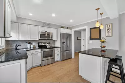 1737 Paine Street, Yorktown Heights, NY 10598 - Photo 5