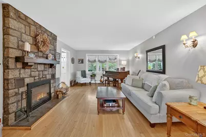 1737 Paine Street, Yorktown Heights, NY 10598 - Photo 9
