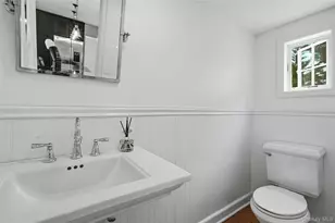 35 Sherry Hill Ln, Manhasset, NY 11030 - Photo 15