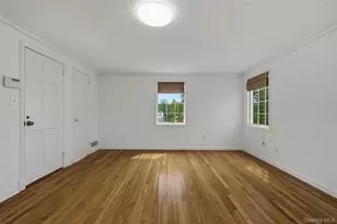 35 Sherry Hill Ln, Manhasset, NY 11030 - Photo 21