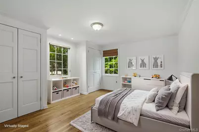 35 Sherry Hill Lane, Manhasset, NY 11030 - Photo 25