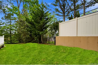 35 Sherry Hill Lane, Manhasset, NY 11030 - Photo 29