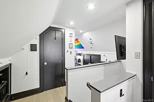 110 Bedford Ave, New Hyde Park, NY 11040 - Photo 19