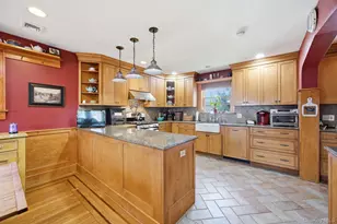 110 Bedford Ave, New Hyde Park, NY 11040 - Photo 11