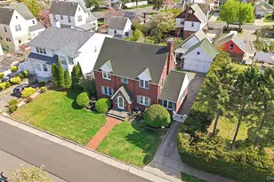 110 Bedford Ave, New Hyde Park, NY 11040 - Photo 27