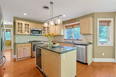 20 Sandstone Trail, New City, NY 10956 - Photo 19