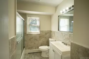 18 Edna Dr, Syosset, NY 11791 - Photo 11