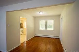 18 Edna Dr, Syosset, NY 11791 - Photo 7