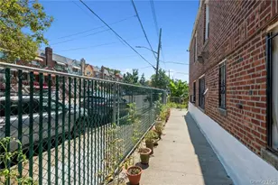 838 Avenue Z, Brooklyn, NY 11235 - Photo 9