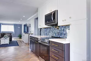 96 Stuyvesant Dr, Port Jefferson Station, NY 11776 - Photo 5